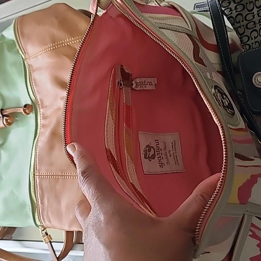 Multiple purses - Picture 3 of 6